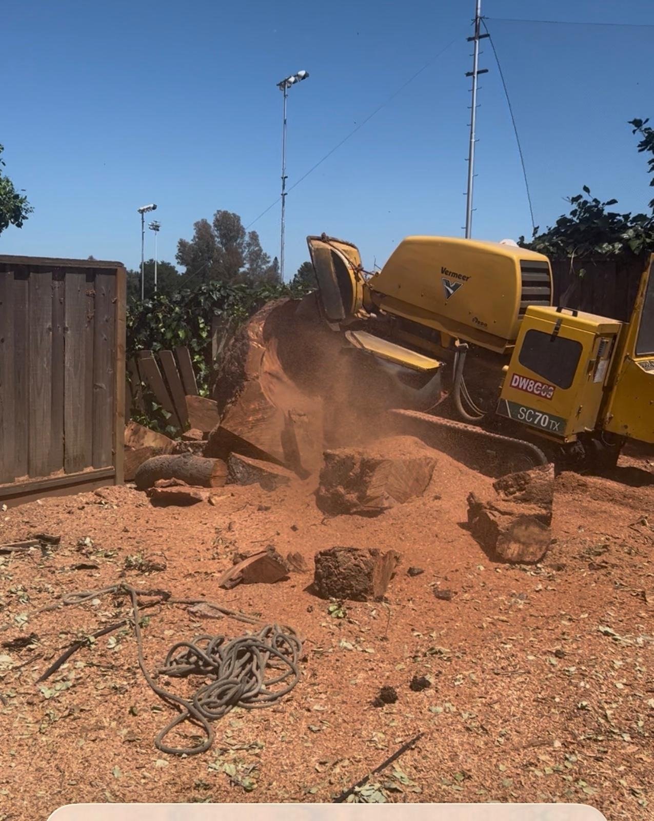 Professional stump grinding machine